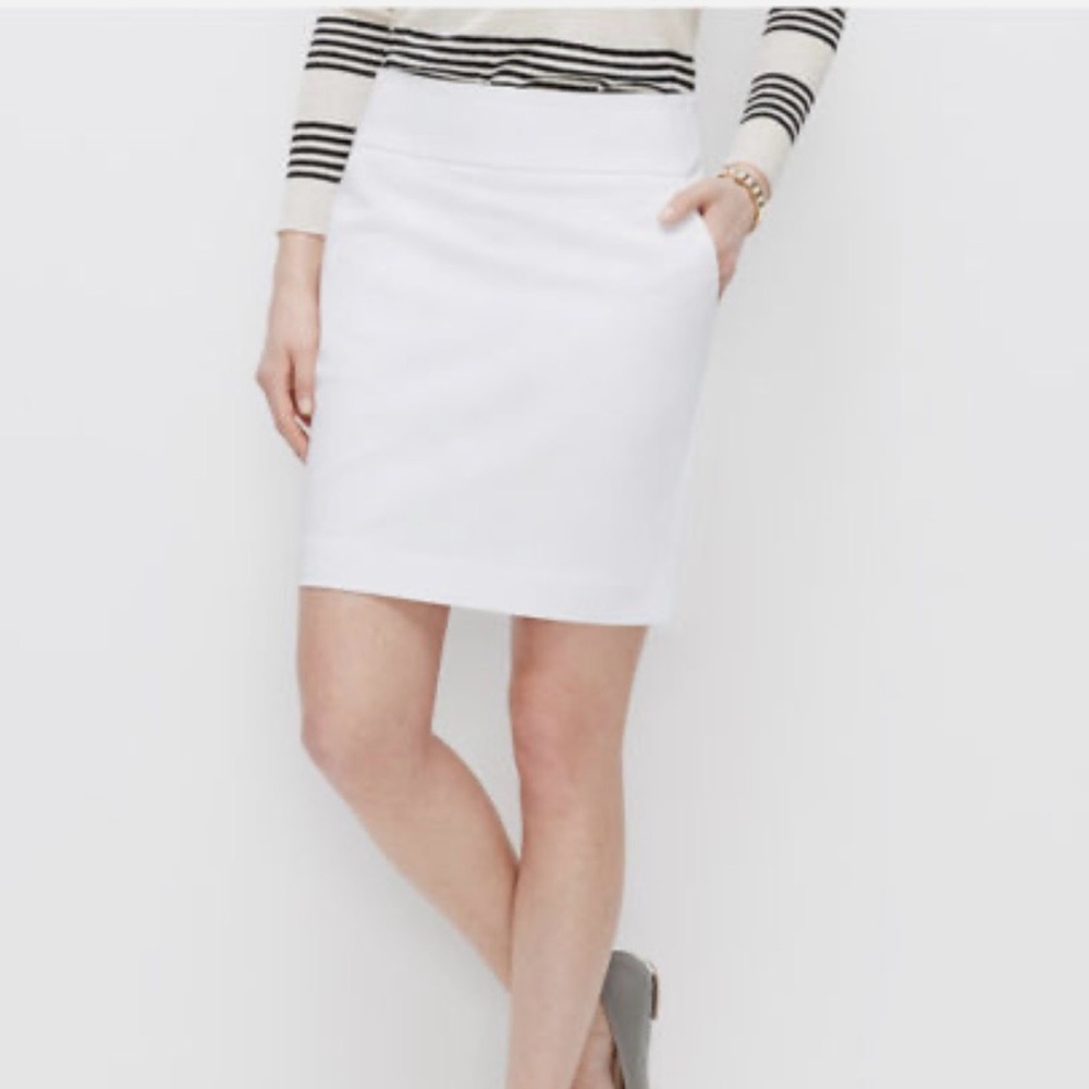 Free like new Ann Taylor petites white cotton skirt 00 petite
